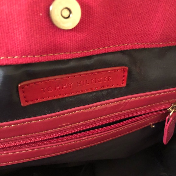 Tommy Hilfiger Purse - Picture 2 of 4